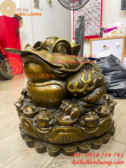 Tượng Ông Cóc Thiềm Thừ Bằng Đồng Cỡ Đại Nặng 40kg