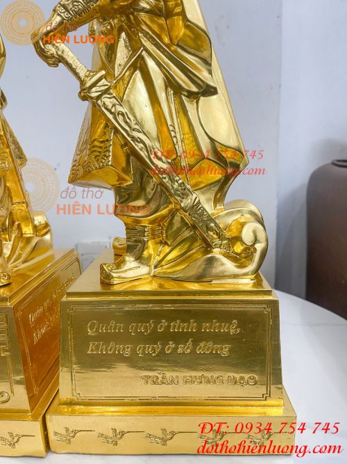 Tượng Trần Hưng Đạo Cao 50cm Dát Vàng 9999 Bằng Đồng