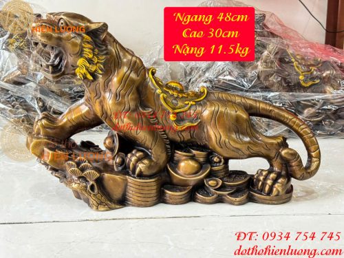 Tượng Hổ Gầm Đứng Bệ Tiền Tài Lộc Bằng Đồng Dài 48cm
