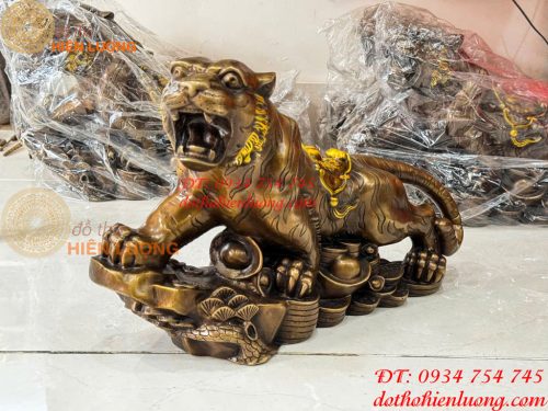 Tượng Hổ Gầm Đứng Bệ Tiền Tài Lộc Bằng Đồng Dài 48cm