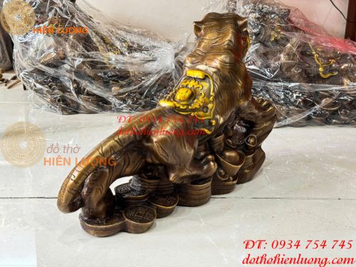Tượng Hổ Gầm Đứng Bệ Tiền Tài Lộc Bằng Đồng Dài 48cm