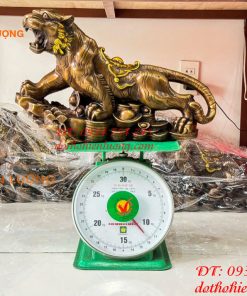 Tượng Hổ Gầm Đứng Bệ Tiền Tài Lộc Bằng Đồng Dài 48cm