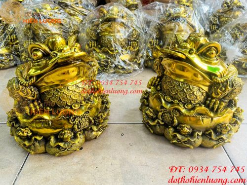 Tượng Thiềm Thừ Túi Tiền Bằng Đồng Cao 22cm