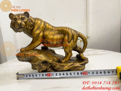 Tượng Hổ Đứng Vách Đá Bằng Đồng Hun Dài 22cm