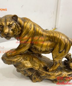 Tượng Hổ Đứng Vách Đá Bằng Đồng Hun Dài 22cm