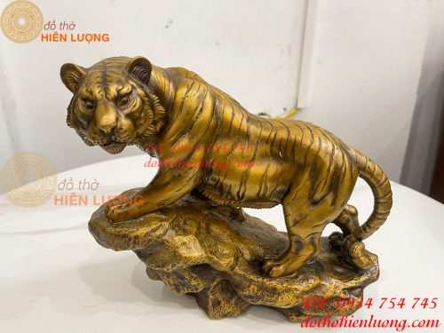 Tượng Hổ Đứng Vách Đá Bằng Đồng Hun Dài 22cm