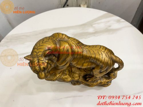 Tượng Hổ Đứng Vách Đá Bằng Đồng Hun Dài 22cm
