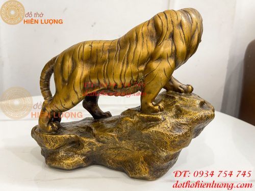 Tượng Hổ Đứng Vách Đá Bằng Đồng Hun Dài 22cm