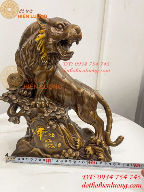 Tượng Hổ Đứng Bệ Đá Cây Tùng Bằng Đồng Hun Cao 32cm