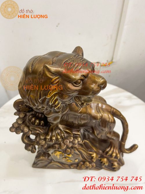Tượng Hổ Đứng Bệ Đá Cây Tùng Bằng Đồng Hun Cao 32cm
