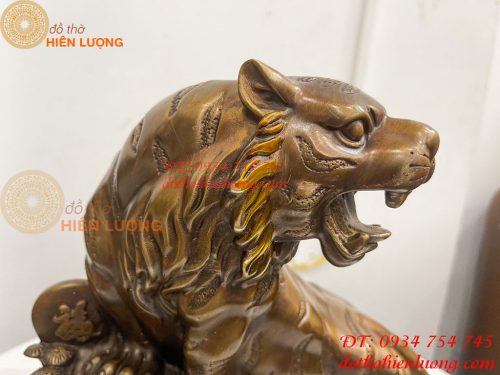 Tượng Hổ Đứng Bệ Đá Cây Tùng Bằng Đồng Hun Cao 32cm