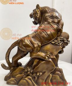 Tượng Hổ Đứng Bệ Đá Cây Tùng Bằng Đồng Hun Cao 32cm