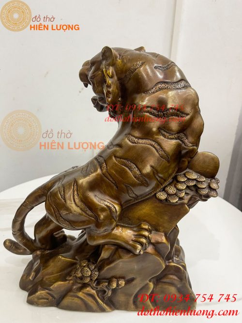 Tượng Hổ Đứng Bệ Đá Cây Tùng Bằng Đồng Hun Cao 32cm