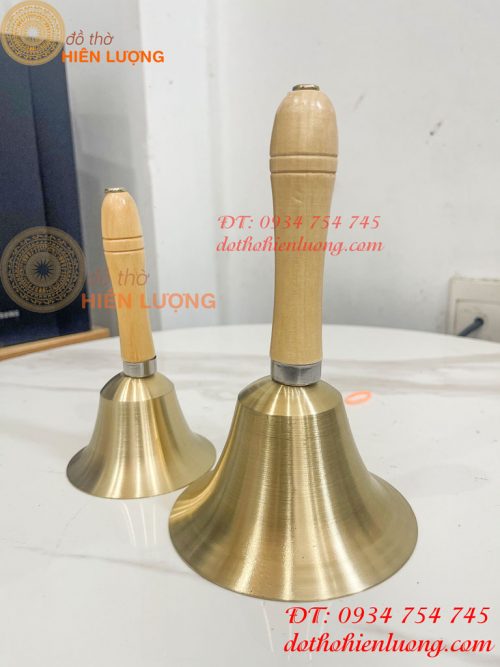 Chuông Lắc Cầm Tay Cán Gỗ Bằng Đồng