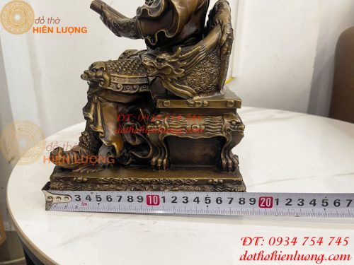 Tượng Quan Công Ngồi Ghế Hổ Đọc Sách Cao 30cm