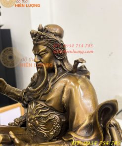 Tượng Quan Công Ngồi Ghế Hổ Đọc Sách Cao 30cm