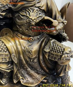 Tượng Quan Công Ngồi Ghế Hổ Đọc Sách Cao 30cm