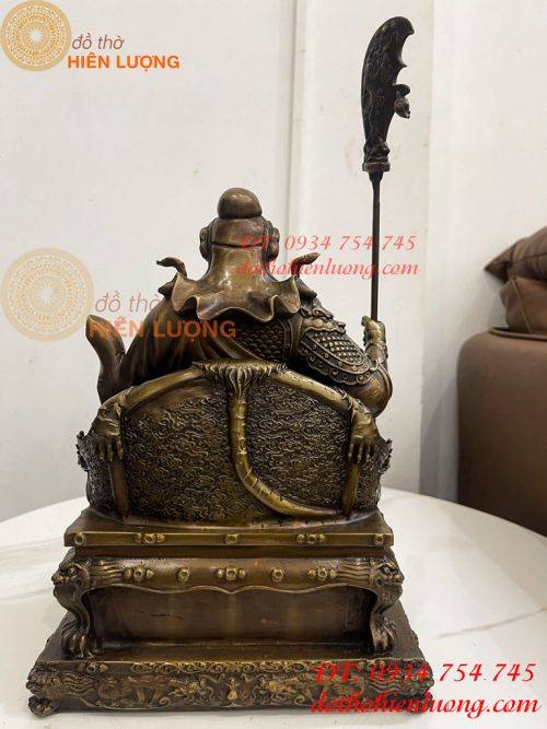 Tượng Quan Công Ngồi Ghế Hổ Đọc Sách Cao 30cm