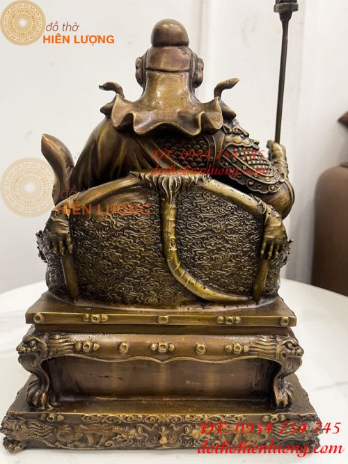 Tượng Quan Công Ngồi Ghế Hổ Đọc Sách Cao 30cm