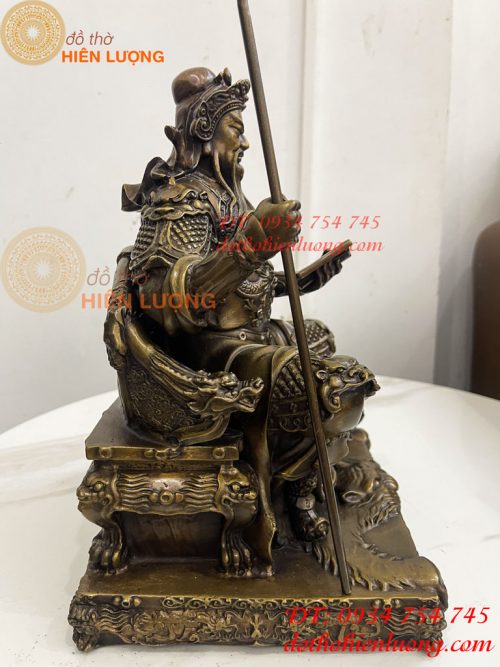 Tượng Quan Công Ngồi Ghế Hổ Đọc Sách Cao 30cm
