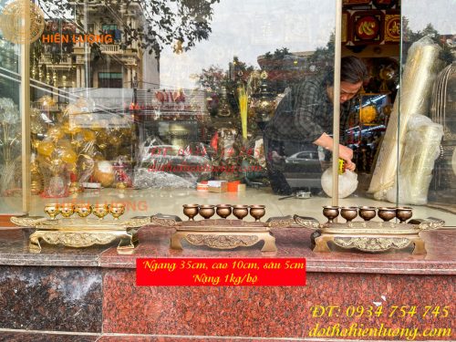 Bộ Ngai 5 Chén Rượu Bằng Đồng Thờ Cúng
