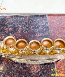 Bộ Ngai 5 Chén Rượu Bằng Đồng Thờ Cúng