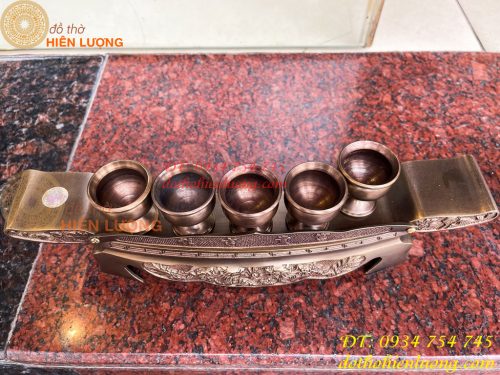 Bộ Ngai 5 Chén Rượu Bằng Đồng Thờ Cúng