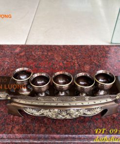 Bộ Ngai 5 Chén Rượu Bằng Đồng Thờ Cúng