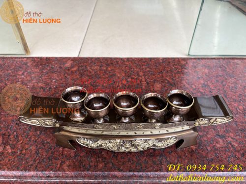 Bộ Ngai 5 Chén Rượu Bằng Đồng Thờ Cúng