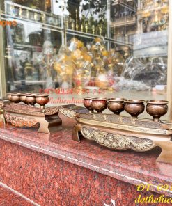 Bộ Ngai 5 Chén Rượu Bằng Đồng Thờ Cúng