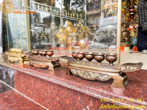 Bộ Ngai 5 Chén Rượu Bằng Đồng Thờ Cúng