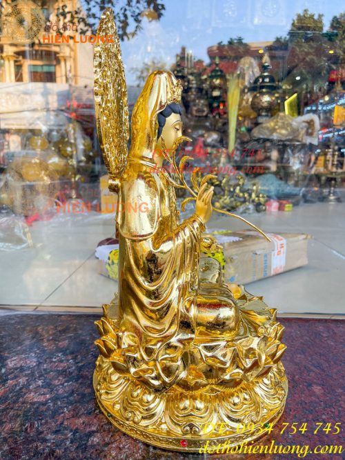 Tượng Quan Âm Cao 45cm Bằng Đồng Dát Vàng Vẽ Diện