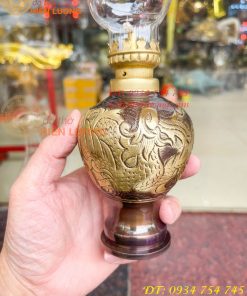 Đèn dầu bằng đồng thổi từ vỏ cát tút chạm rồng phượng cao 15cm