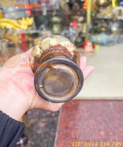 Đèn dầu bằng đồng thổi từ vỏ cát tút chạm rồng phượng