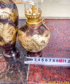 Đèn dầu bằng đồng thổi từ vỏ cát tút chạm rồng phượng cao 15cm