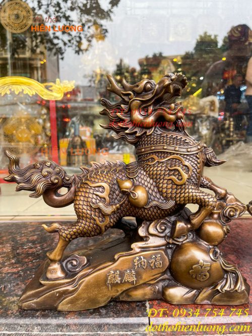 Đôi Hỏa Kỳ Lân Bằng Đồng Ôm Hũ Vàng Và Hồ Lô Cao 30cm