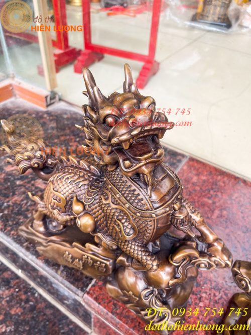 Đôi Hỏa Kỳ Lân Bằng Đồng Ôm Hũ Vàng Và Hồ Lô Cao 30cm