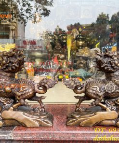 Đôi Hỏa Kỳ Lân Bằng Đồng Ôm Hũ Vàng Và Hồ Lô Cao 30cm