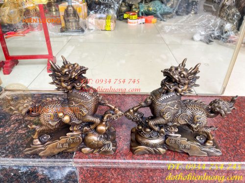 Đôi Hỏa Kỳ Lân Bằng Đồng Ôm Hũ Vàng Và Hồ Lô Cao 30cm