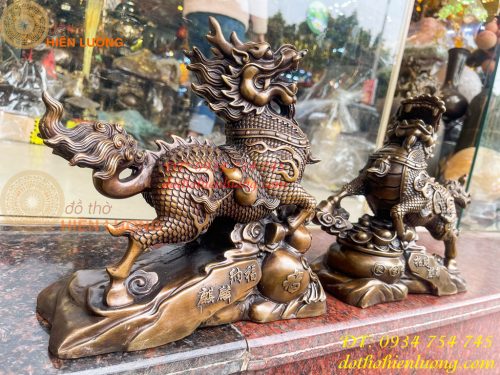 Đôi Hỏa Kỳ Lân Bằng Đồng Ôm Hũ Vàng Và Hồ Lô Cao 30cm