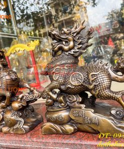 Đôi Hỏa Kỳ Lân Bằng Đồng Ôm Hũ Vàng Và Hồ Lô Cao 30cm
