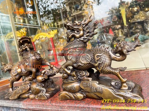 Đôi Hỏa Kỳ Lân Bằng Đồng Ôm Hũ Vàng Và Hồ Lô Cao 30cm