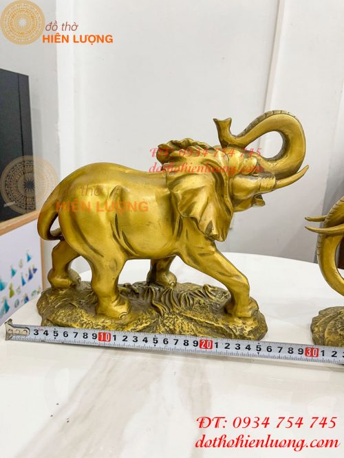 Đôi Voi Rừng Bằng Đồng Phong Thủy Ngang 28cm Cao 24cm