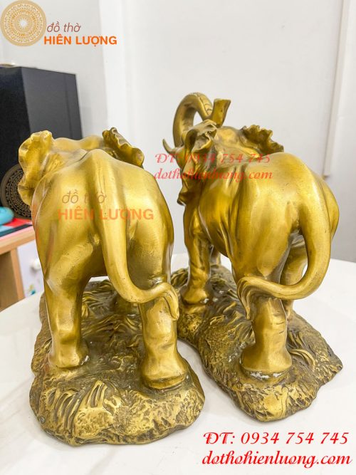 Đôi Voi Rừng Bằng Đồng Phong Thủy Ngang 28cm Cao 24cm