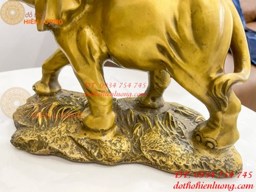 Đôi Voi Rừng Bằng Đồng Phong Thủy Ngang 28cm Cao 24cm