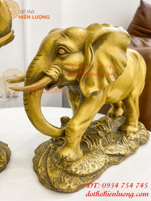 Đôi Voi Rừng Bằng Đồng Phong Thủy Ngang 28cm Cao 24cm