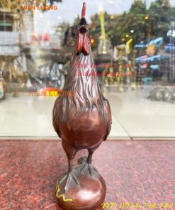 Tượng Gà Trống Bằng Đồng Vẽ Màu Ngũ Sắc Đứng Bao Tiền Cao 30cm