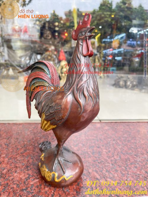 Tượng Gà Trống Bằng Đồng Vẽ Màu Ngũ Sắc Đứng Bao Tiền Cao 30cm