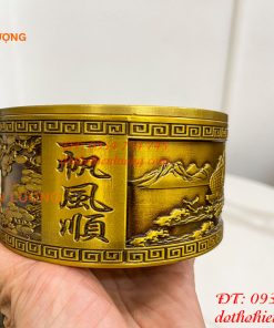 Gạt tàn thuận buồm xuôi gió bằng đồng cao 6cm để phòng khách