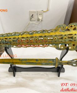 Kiếm Đồng Màu Xanh Giả Cổ Có Vỏ, Chuôi Kiếm Hình Người Dài 63cm
